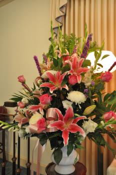 sympathy pink lily 005.JPG